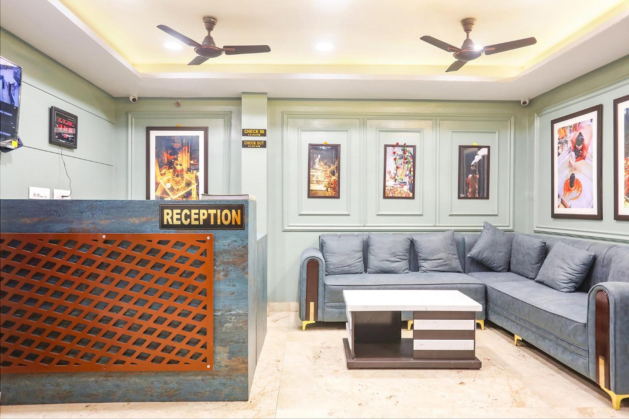 Fabhotel Hari Kunj 900 M From Kashi Vishwanath Temple Varanasi Exterior photo
